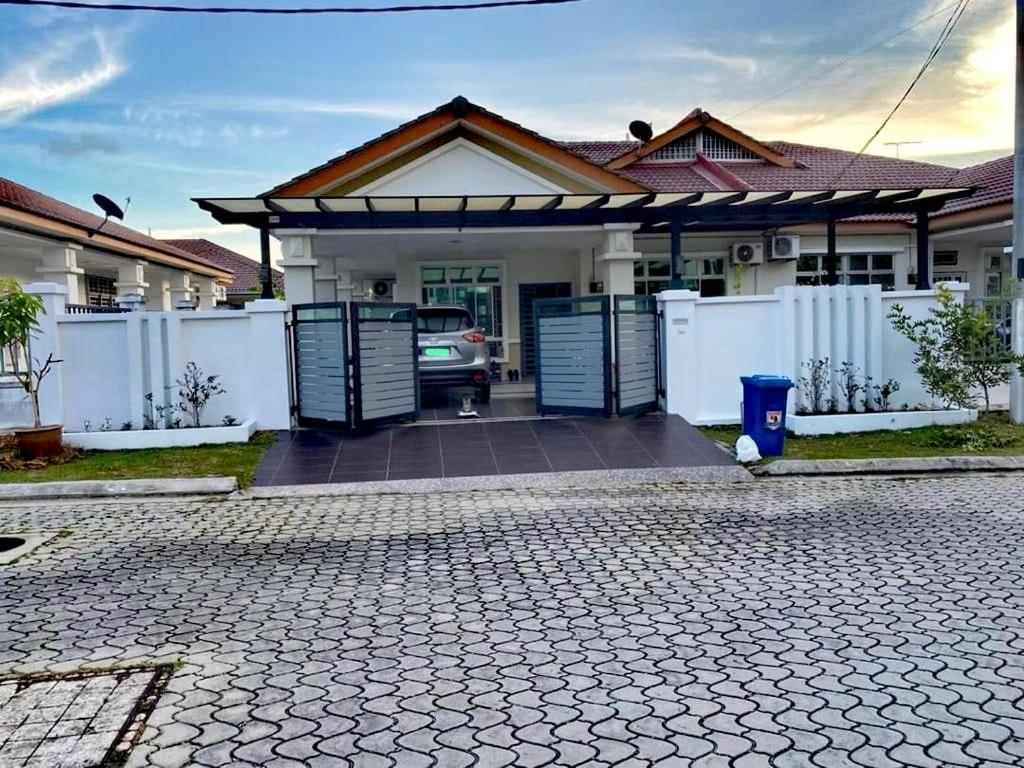 Nk Homestay Desaru Bandar Penawar Екстериор снимка